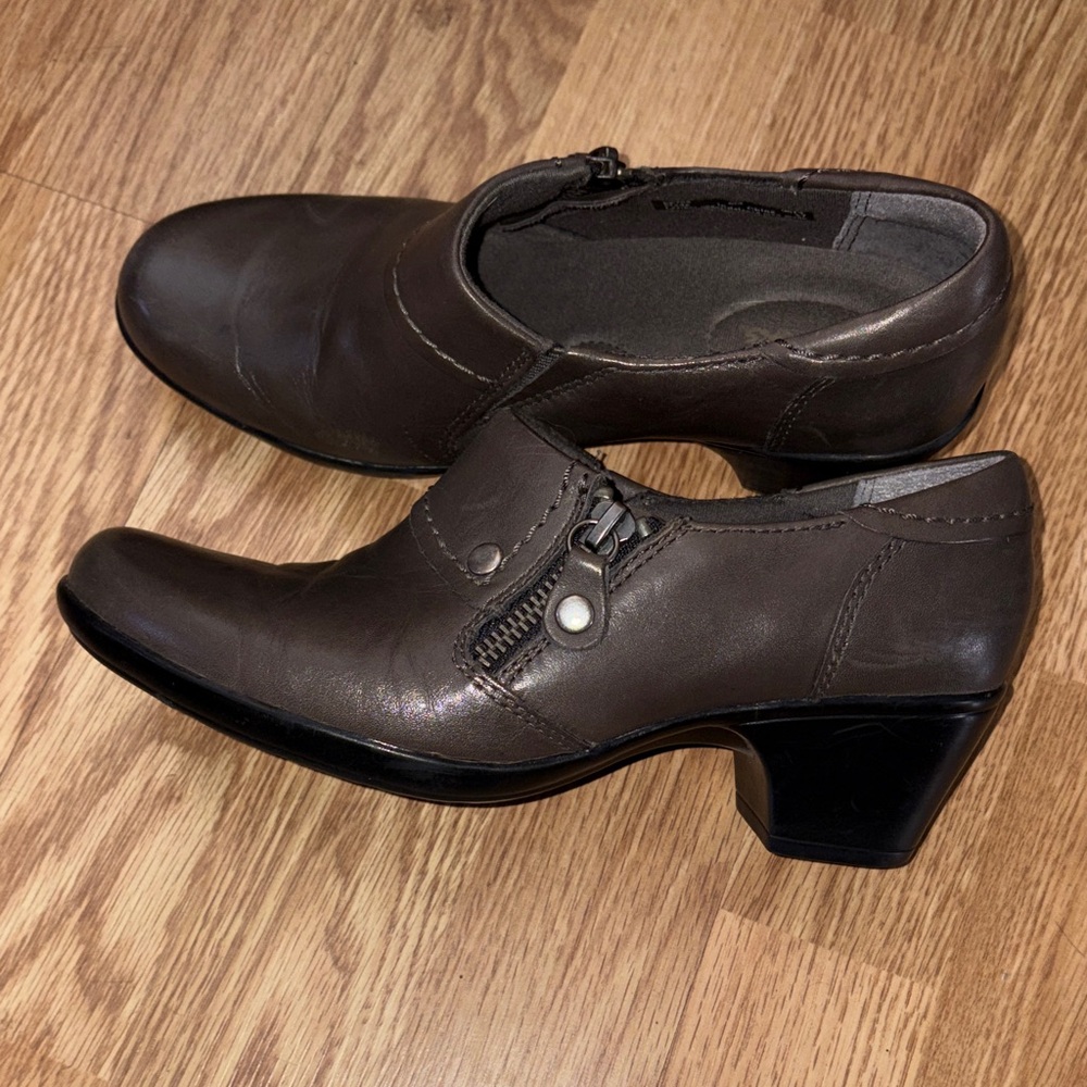 Clarks Gray Brown Leather Low Block Heel Slip-On Shoes with Side Zip